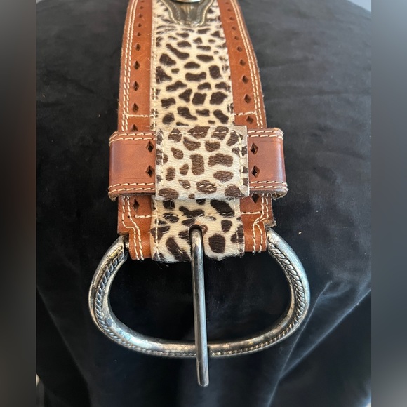 Beautiful Italian Crafted Belt - Picture 6 of 10